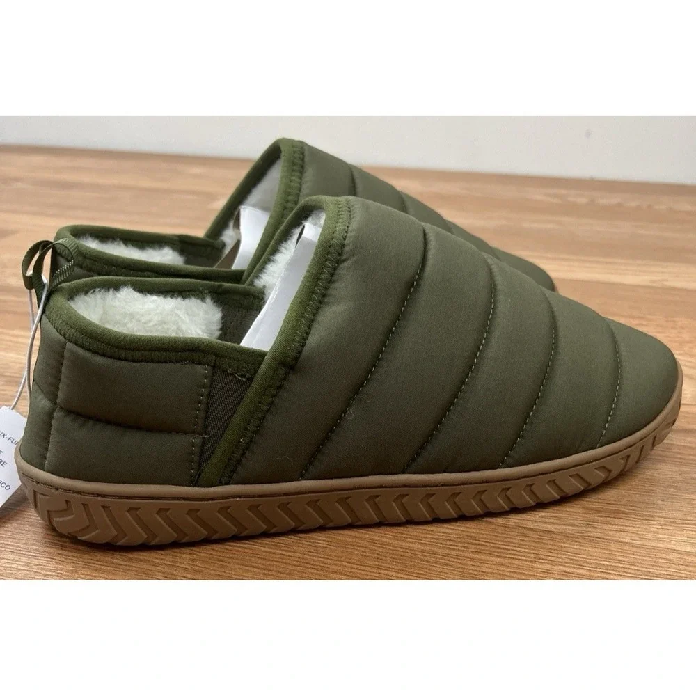 Old Navy Puffer Slippers in Heritage Green Men's Size Medium 8-9 NEW